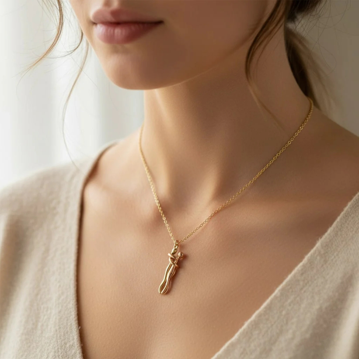 JANAE – EMBRACE NECKLACE