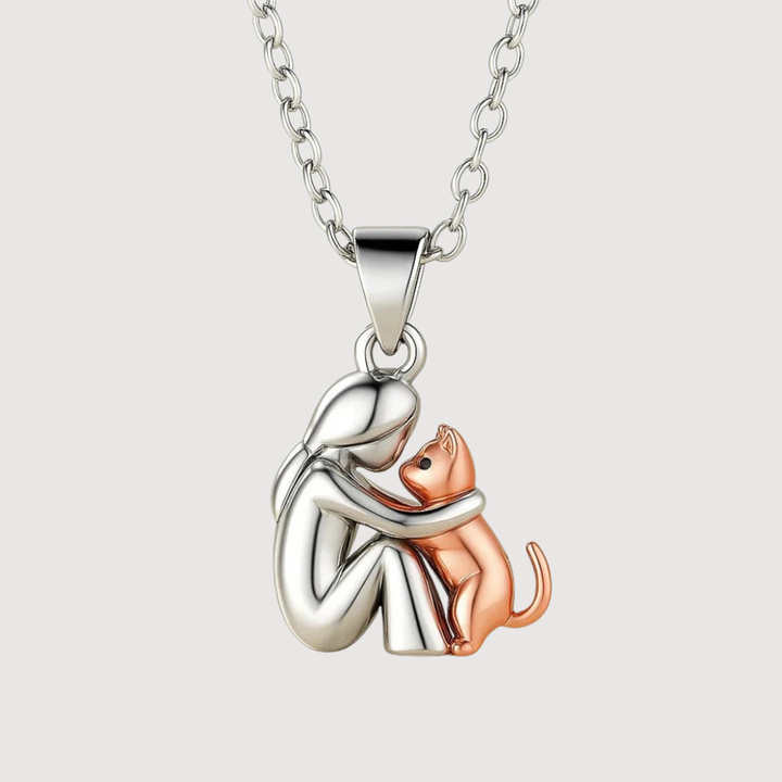 FELINIA – CAT EMBRACE NECKLACE