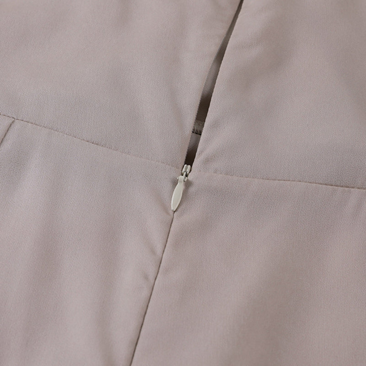 SERAPHINE – ELEGANT SLIT MAXI DRESS