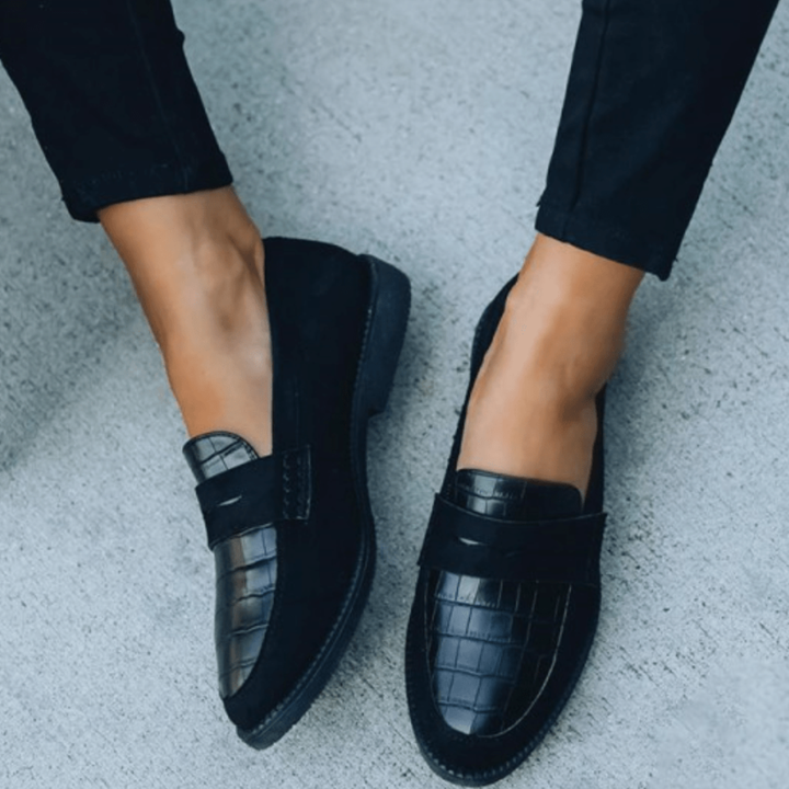 CELINDA – CLASSIC SMART LOAFERS