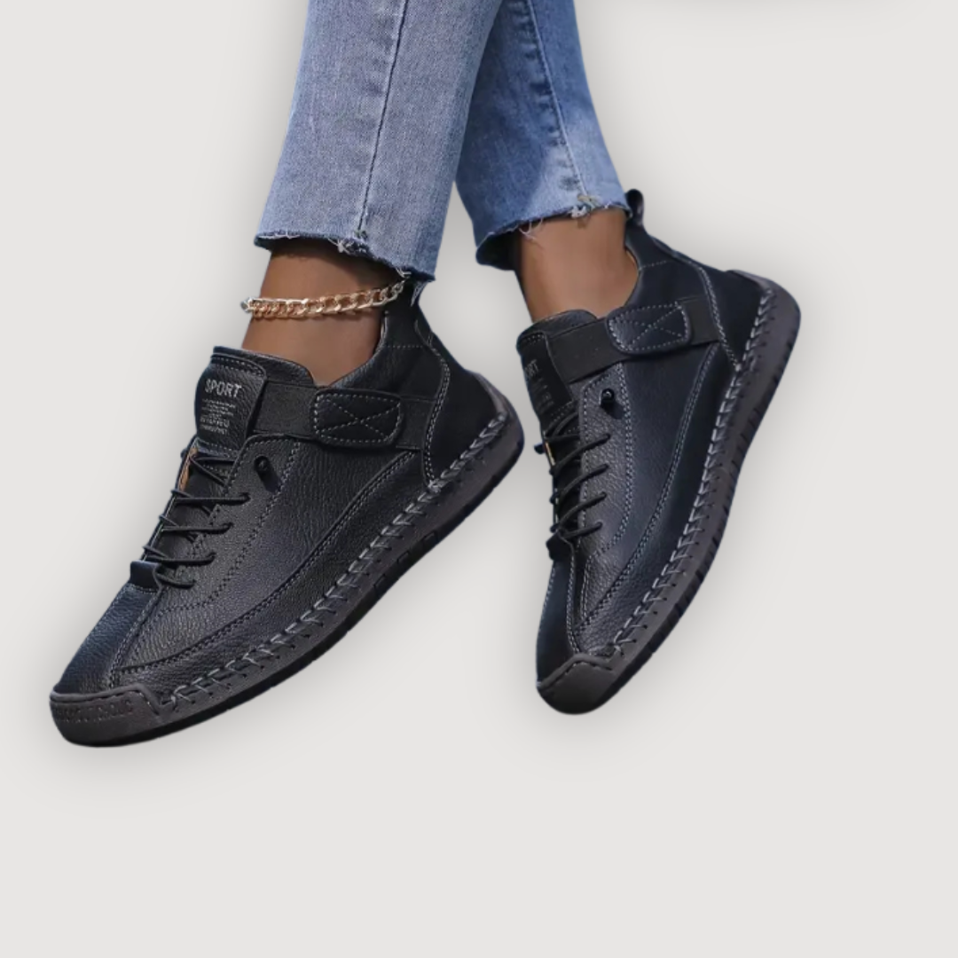 JUNIA – ORTHOPAEDIC SNEAKERS