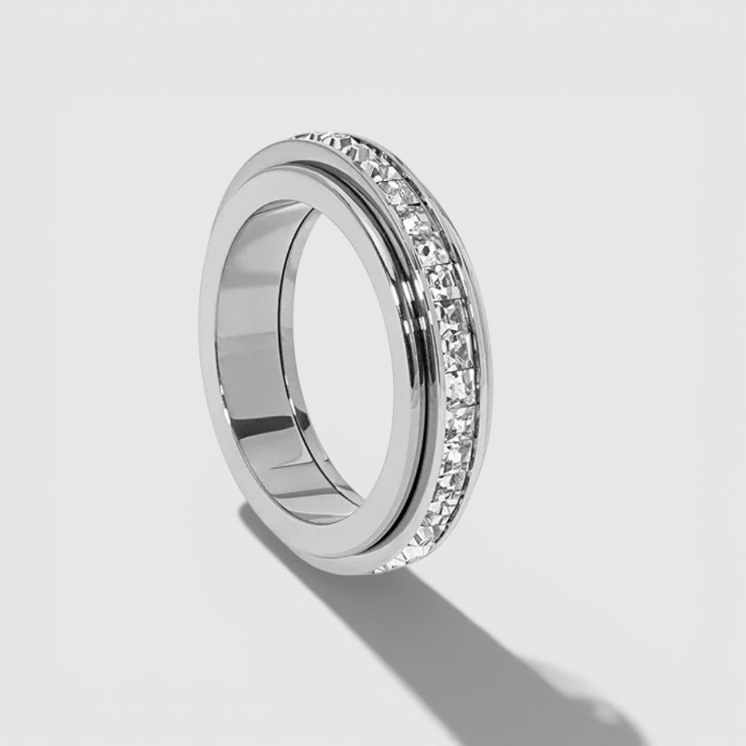 KATH – ELEGANT SPINNER RING