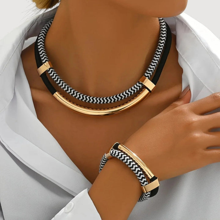 LAURA – MODERN JEWELLERY SET