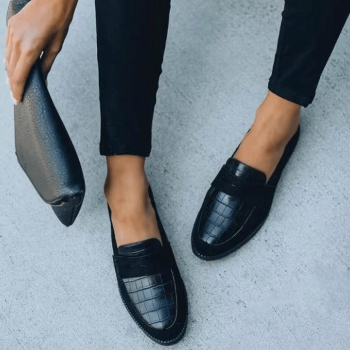 CELINDA – CLASSIC SMART LOAFERS