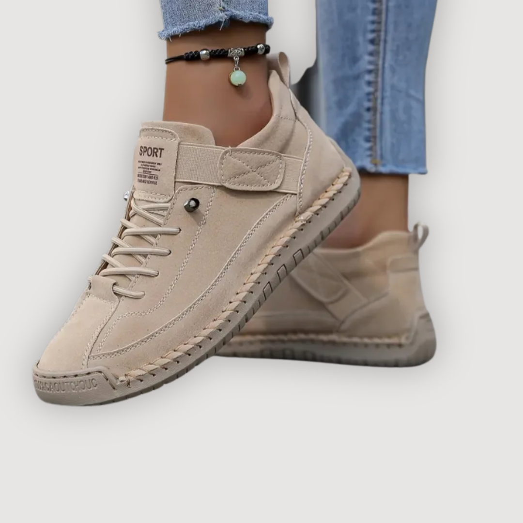 JUNIA – ORTHOPAEDIC SNEAKERS