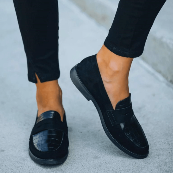 CELINDA – CLASSIC SMART LOAFERS