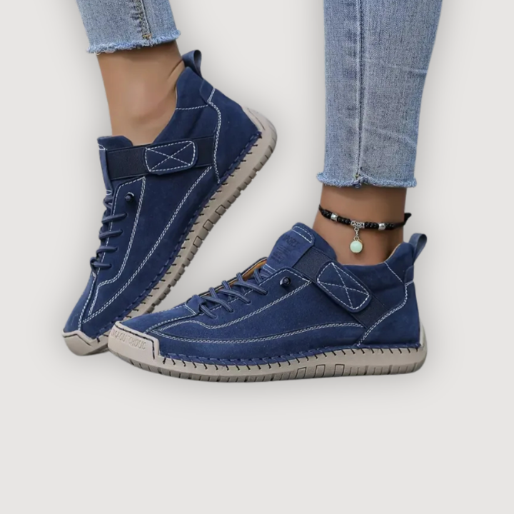 JUNIA – ORTHOPAEDIC SNEAKERS