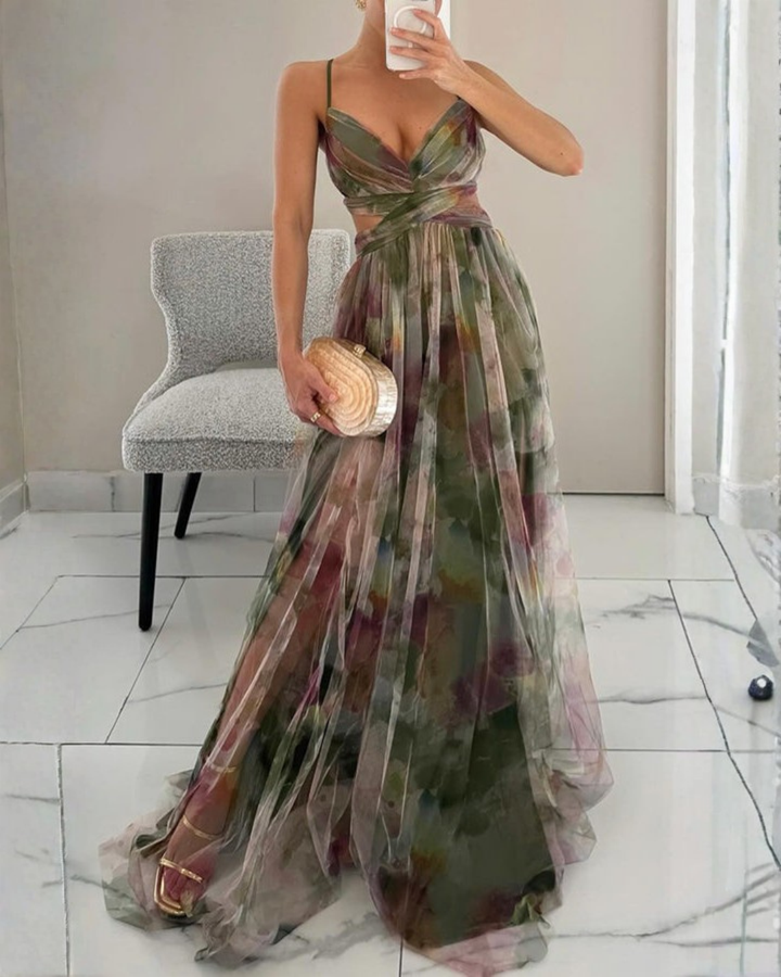 JOLINA – FLOWING FLORAL MAXI DRESS