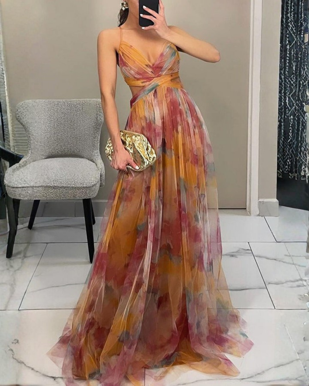 JOLINA – FLOWING FLORAL MAXI DRESS