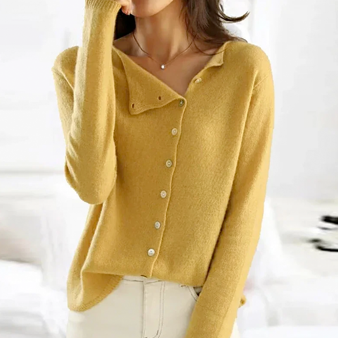 ESME – BUTTON KNIT SWEATER
