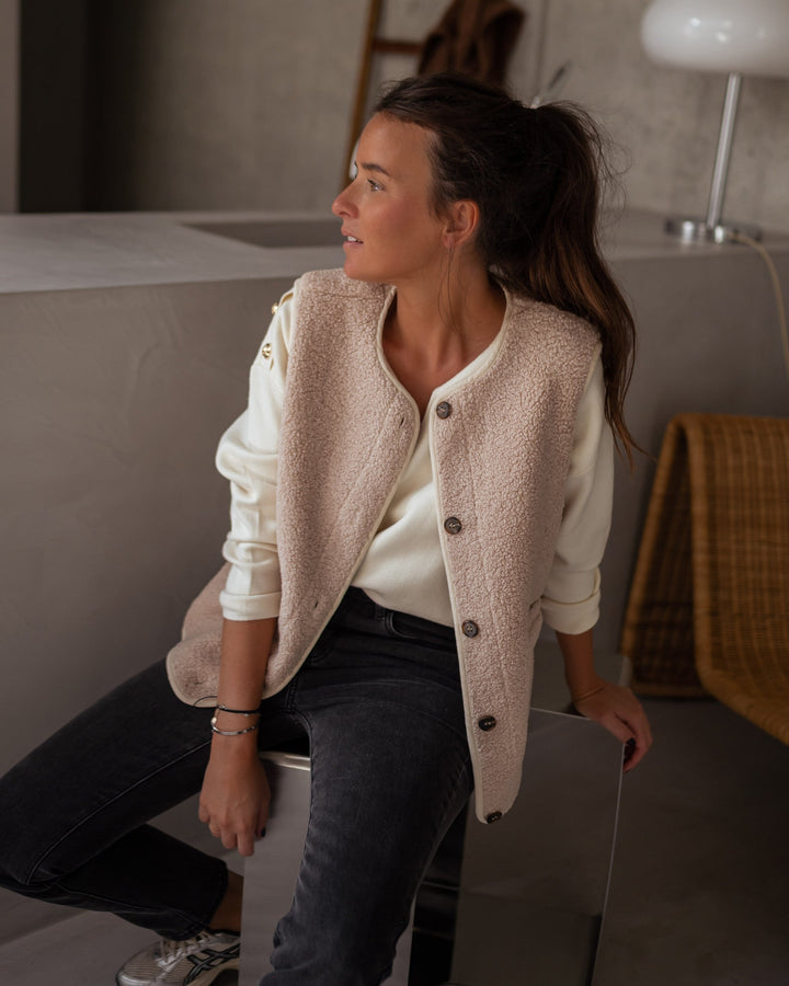LARA – SHERPA BUTTON VEST
