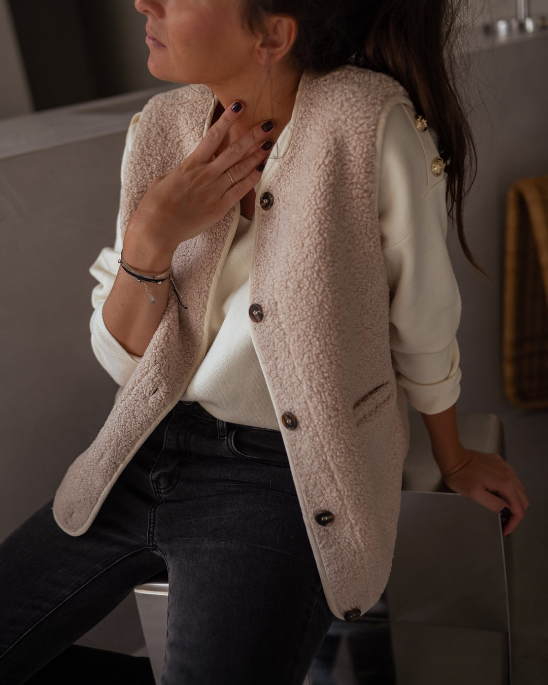LARA – SHERPA BUTTON VEST