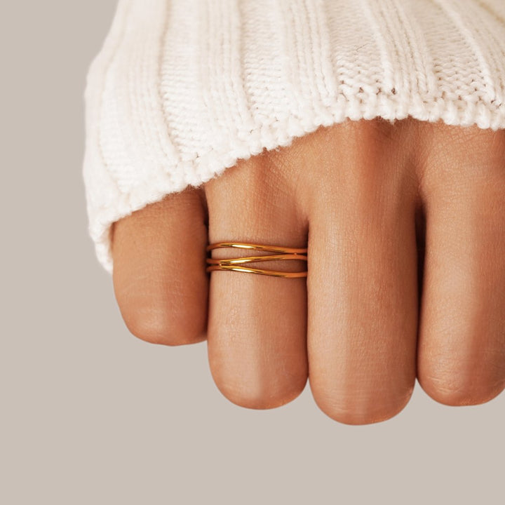 CELIA – GOLD INFINITY RING