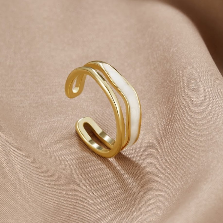 ETTA – CLASSIC HOOP EARRINGS